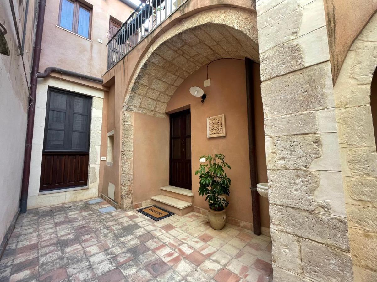 Corte Roma 148 Apt Syracuse Exteriér fotografie